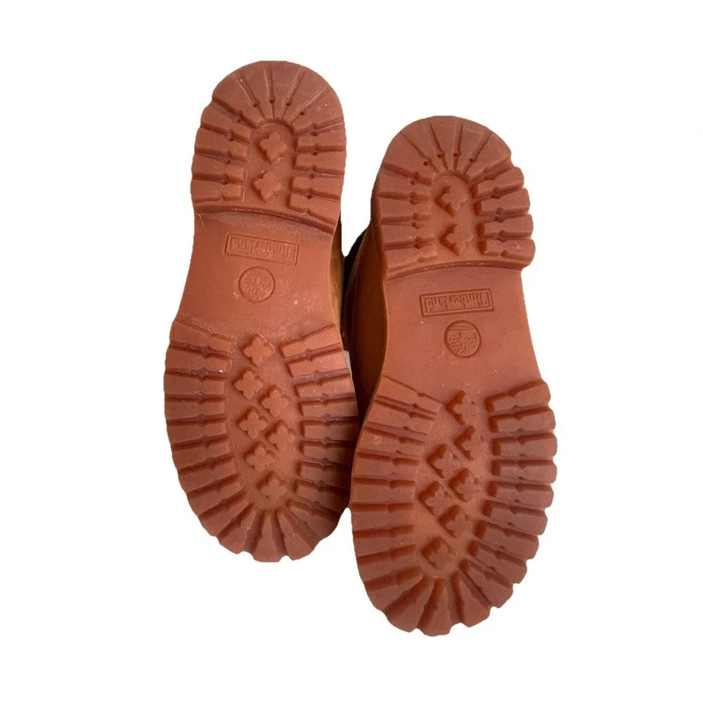 Timberland Classic 6-Inch Premium Wheat Nubuck Boots Size 6M‎
